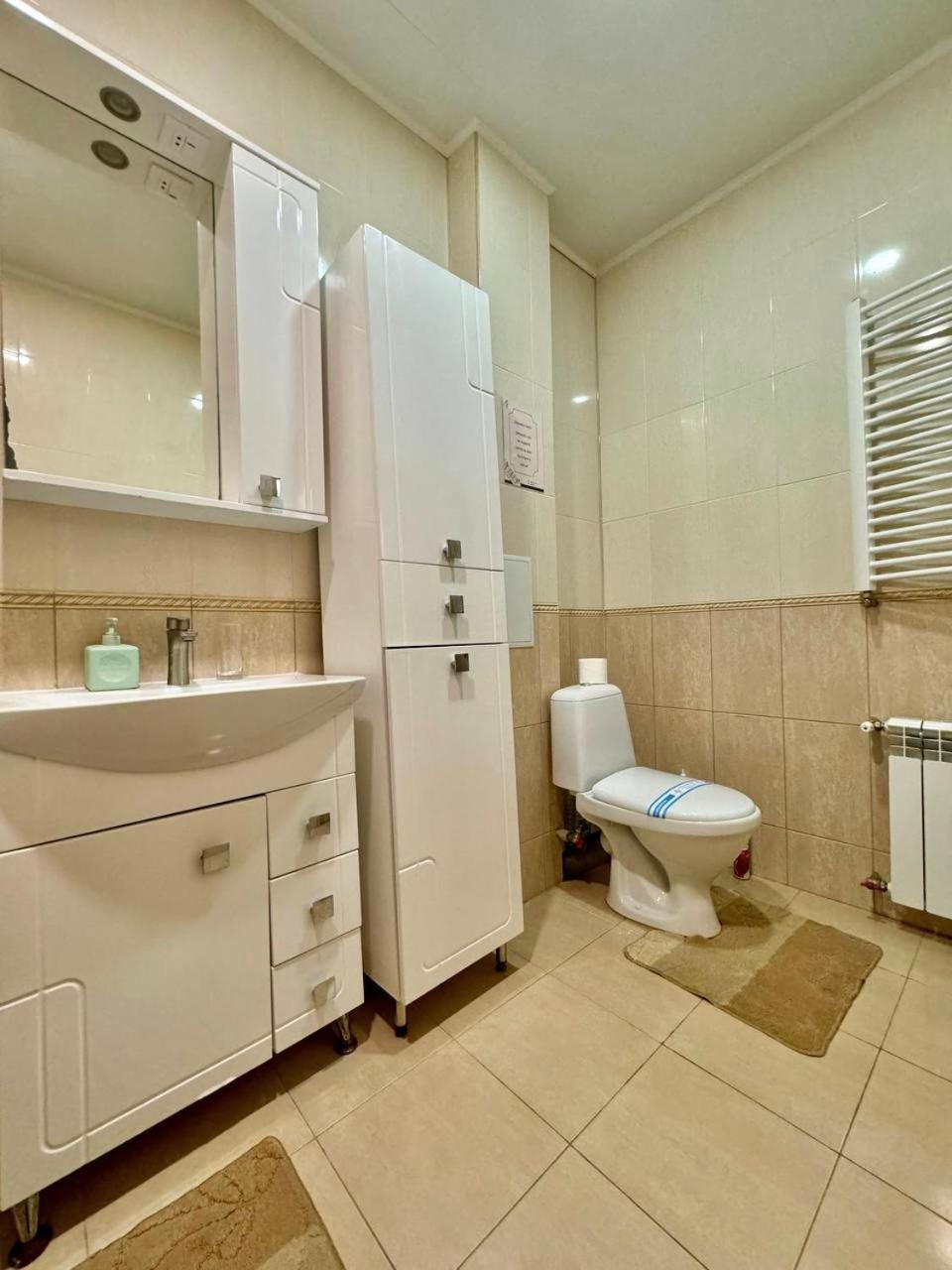 Apartpoltava Новий Будинок, В Самому Центрі 2-Окремі Кімнати, Панорамний Балкон Buitenkant foto