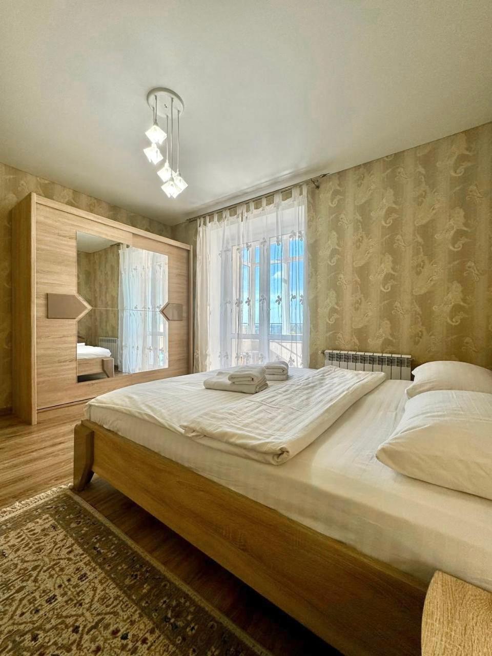 Apartpoltava Новий Будинок, В Самому Центрі 2-Окремі Кімнати, Панорамний Балкон Buitenkant foto