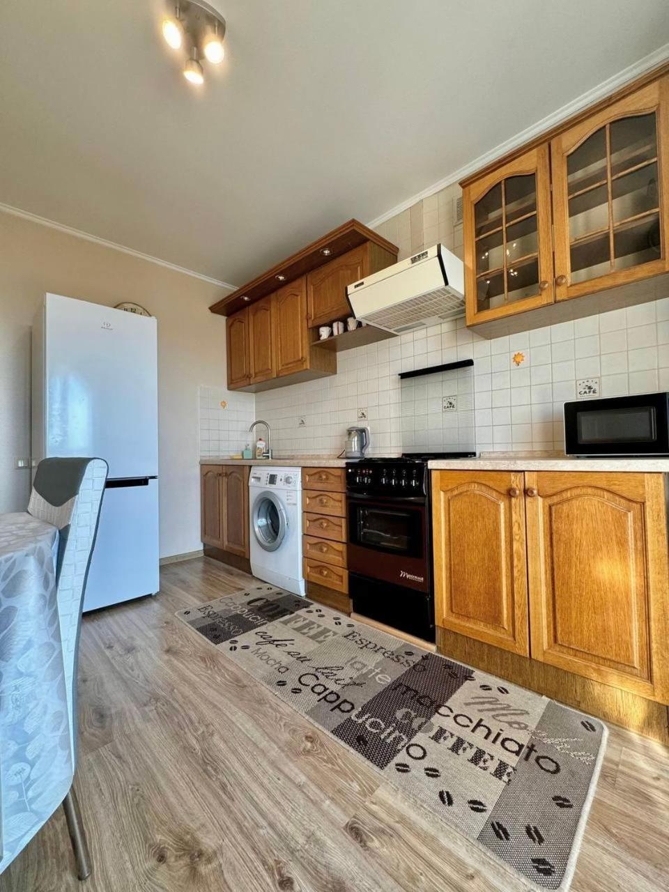 Apartpoltava Новий Будинок, В Самому Центрі 2-Окремі Кімнати, Панорамний Балкон Buitenkant foto