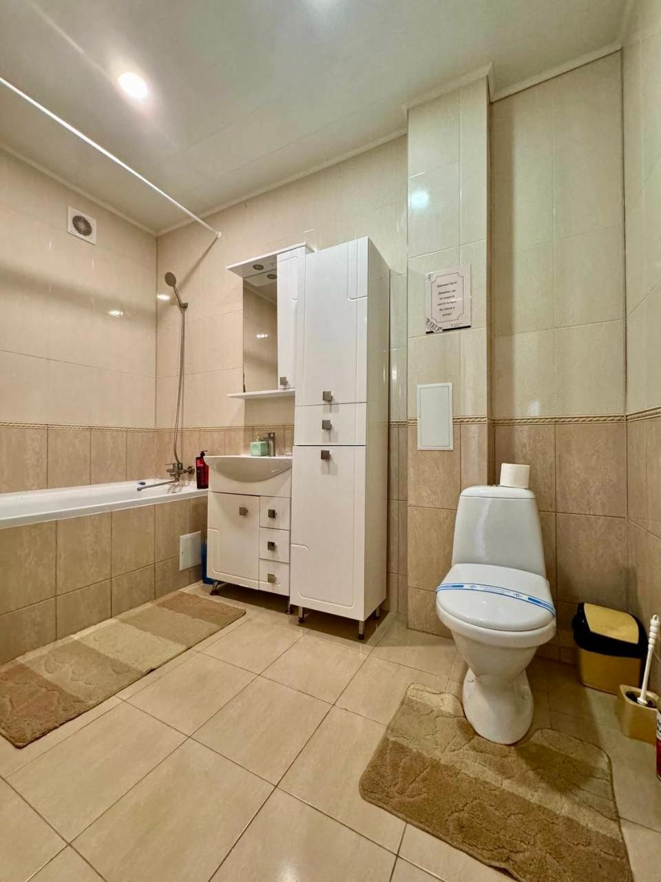Apartpoltava Новий Будинок, В Самому Центрі 2-Окремі Кімнати, Панорамний Балкон Buitenkant foto