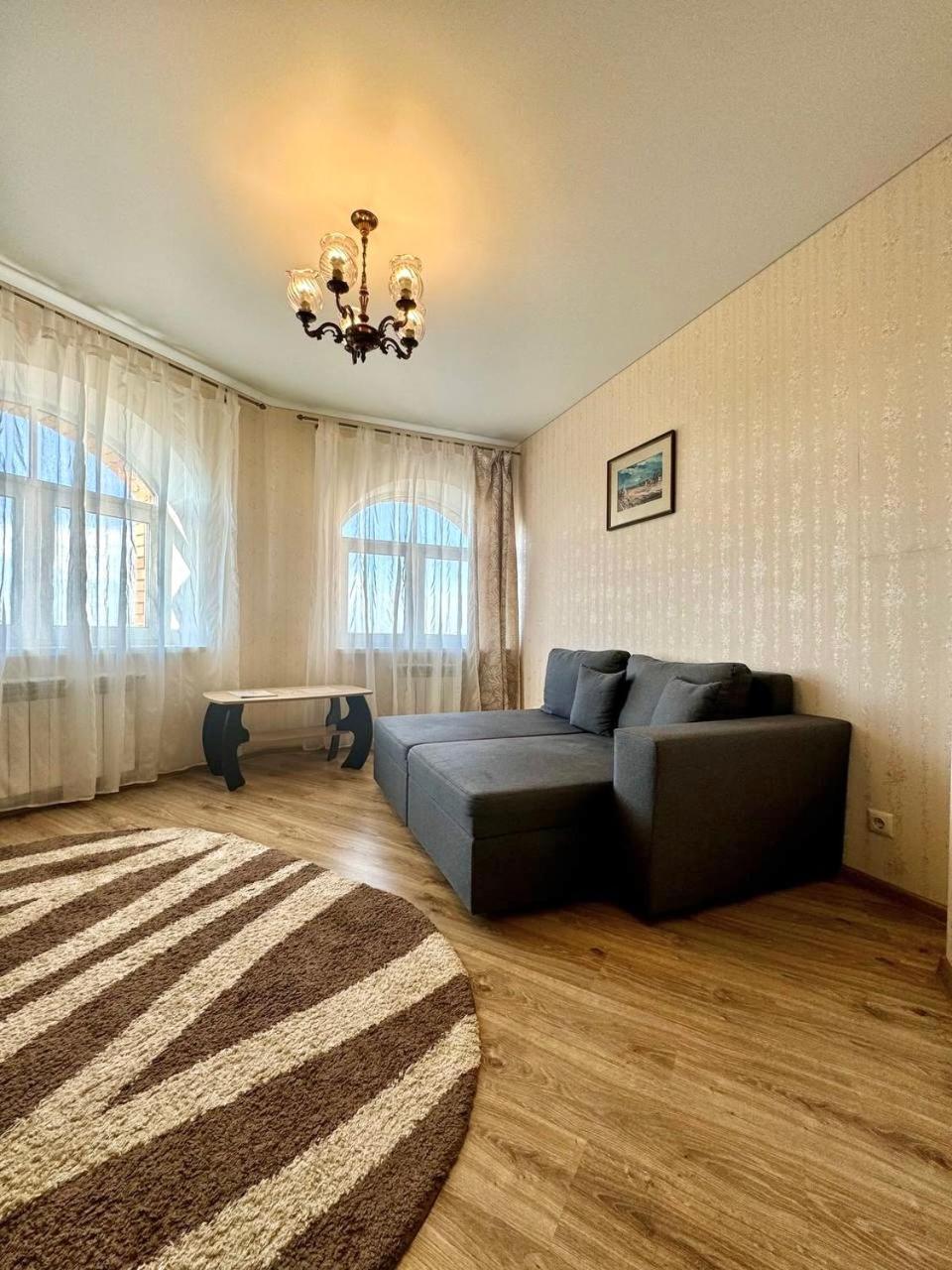 Apartpoltava Новий Будинок, В Самому Центрі 2-Окремі Кімнати, Панорамний Балкон Buitenkant foto