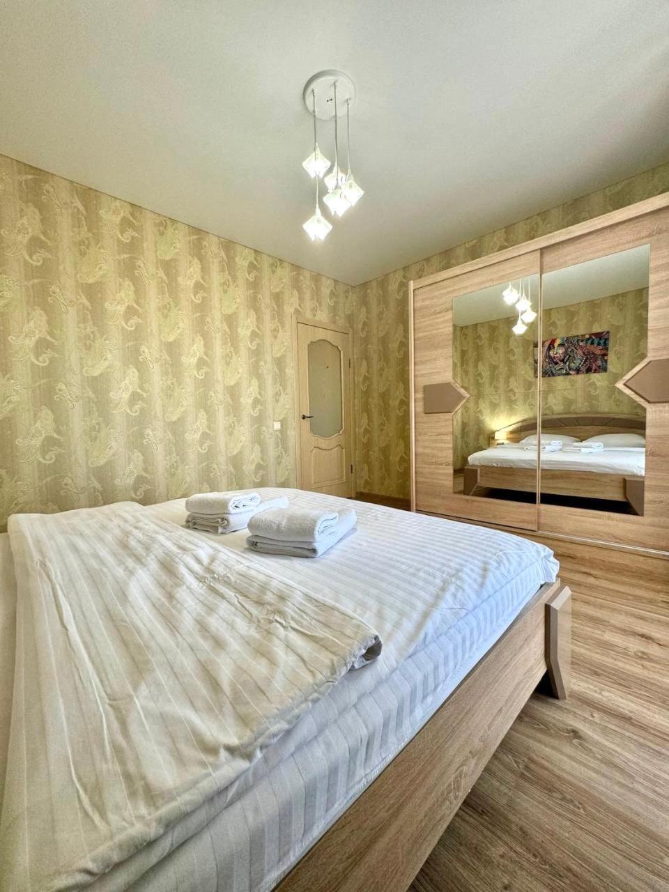 Apartpoltava Новий Будинок, В Самому Центрі 2-Окремі Кімнати, Панорамний Балкон Buitenkant foto