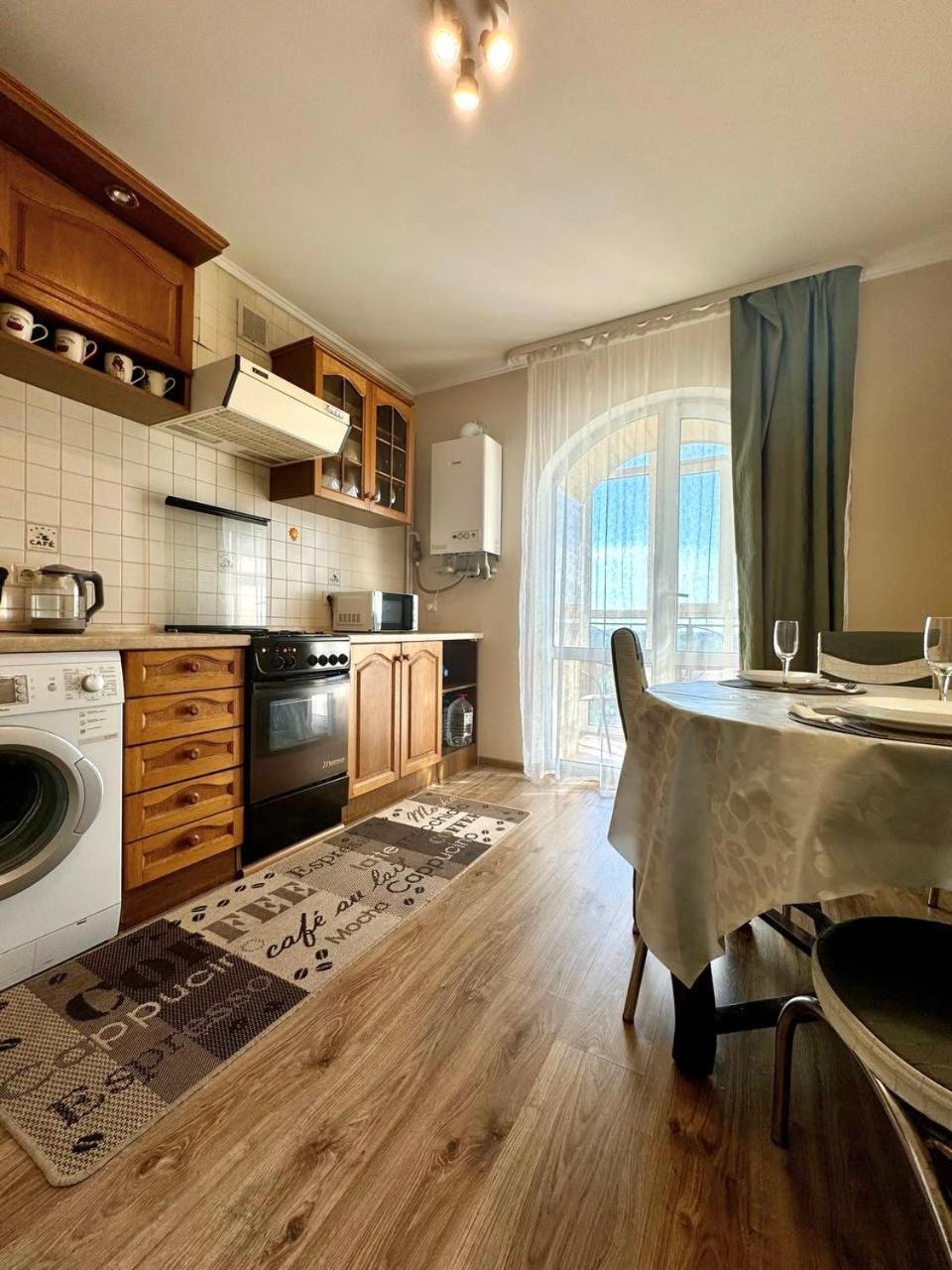 Apartpoltava Новий Будинок, В Самому Центрі 2-Окремі Кімнати, Панорамний Балкон Buitenkant foto